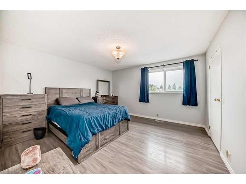 100 Martinwood Way Ne, Calgary, AB 