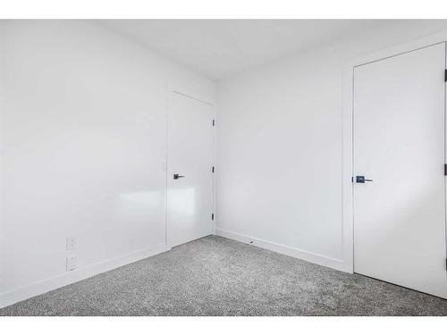 331 Maitland Crescent, Calgary, AB - Indoor Photo Showing Other Room