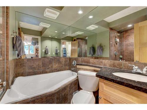 102-1225 15 Avenue Sw, Calgary, AB - Indoor Photo Showing Bathroom