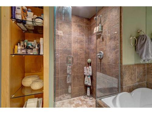 102-1225 15 Avenue Sw, Calgary, AB - Indoor Photo Showing Bathroom