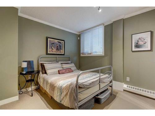 102-1225 15 Avenue Sw, Calgary, AB - Indoor Photo Showing Bedroom