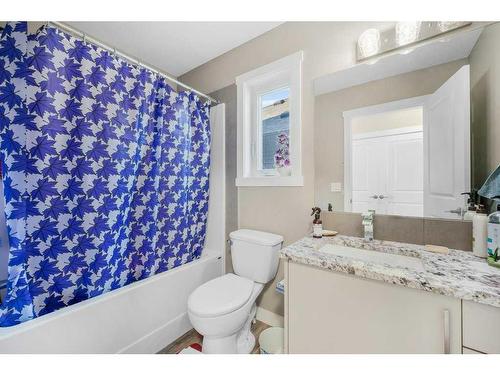 455 Savanna Boulevard Ne, Calgary, AB - Indoor Photo Showing Bathroom