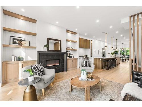 2110 Broadview Road Nw, Calgary, AB - Indoor Photo Showing Living Room With Fireplace