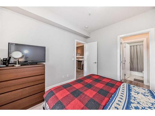 103-24 Sage Hill Terrace Nw, Calgary, AB - Indoor Photo Showing Bedroom