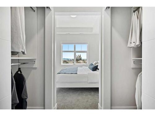 402-255 Les Jardins Park Se, Calgary, AB - Indoor Photo Showing Kitchen With Double Sink With Upgraded Kitchen