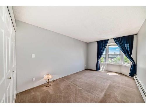 411-3730 50 Street Nw, Calgary, AB - Indoor