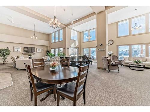 342-428 Chaparral Ravine View Se, Calgary, AB - Indoor Photo Showing Dining Room