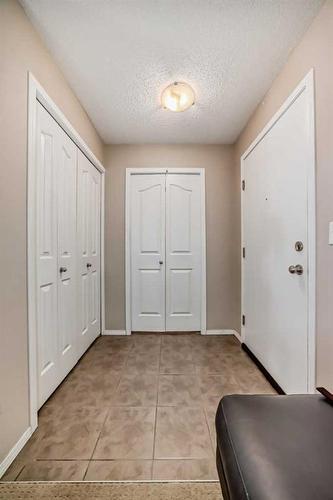 342-428 Chaparral Ravine View Se, Calgary, AB - Indoor Photo Showing Other Room