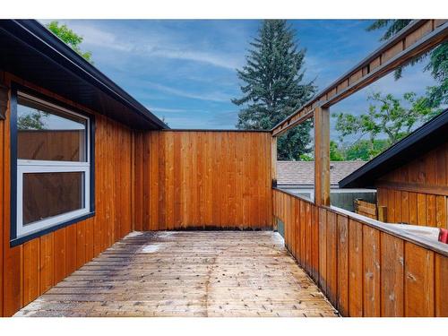 5408 Thorndale Road Nw, Calgary, AB - Outdoor With Exterior