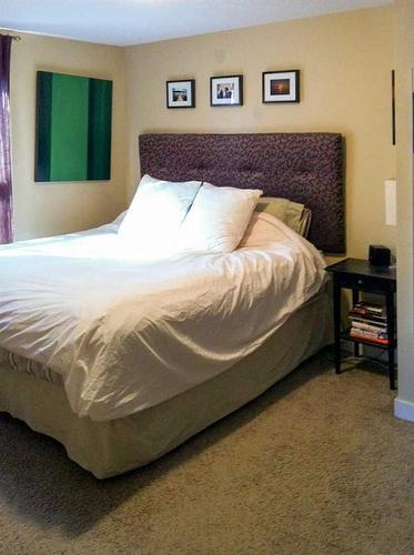 201-534 22 Avenue Sw, Calgary, AB - Indoor Photo Showing Bedroom