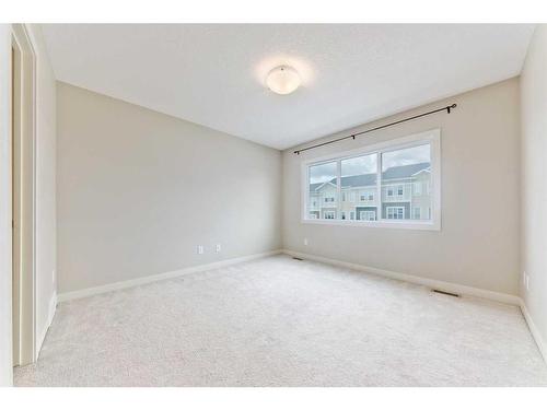 373 Nolancrest Heights Nw, Calgary, AB - Indoor Photo Showing Other Room