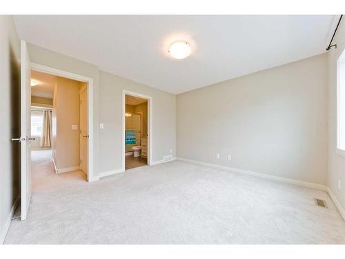 373 Nolancrest Heights Nw, Calgary, AB - Indoor Photo Showing Other Room