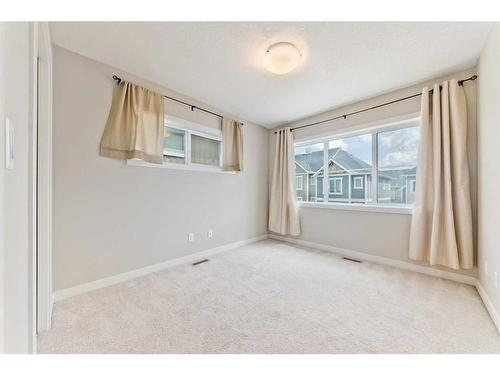 373 Nolancrest Heights Nw, Calgary, AB - Indoor