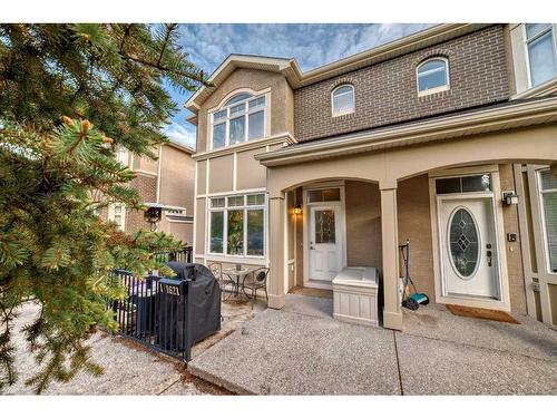 1-1621 27 Avenue Sw, Calgary, AB - Outdoor