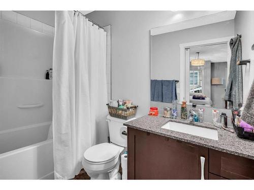 305 Auburn Bay Circle Se, Calgary, AB - Indoor Photo Showing Bathroom