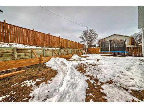 19 Hunterhorn Place Ne, Calgary, AB - Outdoor