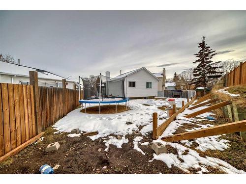 19 Hunterhorn Place Ne, Calgary, AB - Outdoor