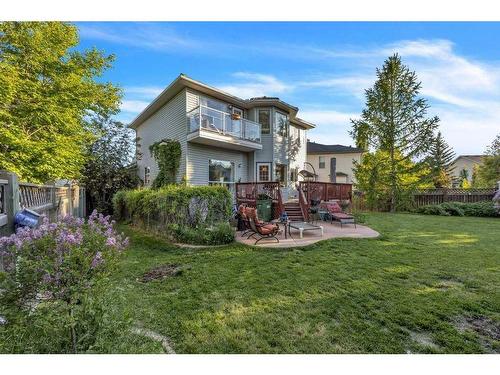 238 Valley Glen Bay Nw, Calgary, AB - Outdoor