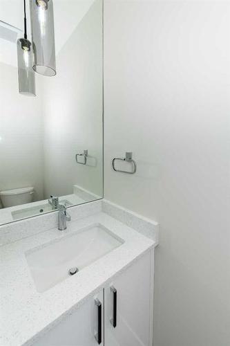 148 Saddlelake Manor Ne, Calgary, AB - Indoor Photo Showing Bathroom