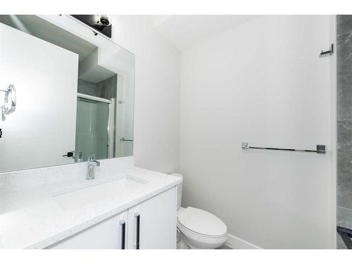 148 Saddlelake Manor Ne, Calgary, AB - Indoor Photo Showing Bathroom