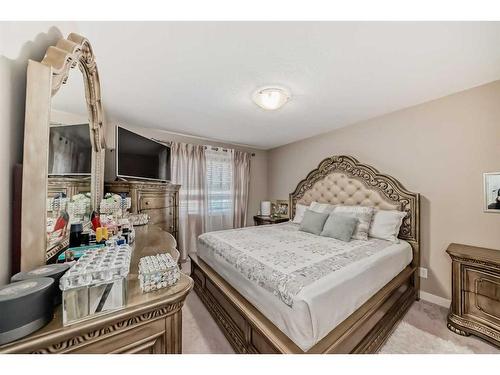 721 Skyview Ranch Grove Ne, Calgary, AB - Indoor Photo Showing Bedroom