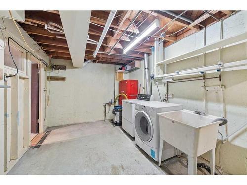 3939 19 Avenue Sw, Calgary, AB - Indoor Photo Showing Laundry Room