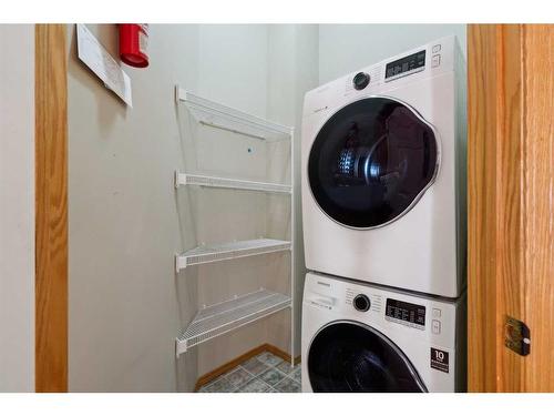50 Prestwick Pond Terrace Se, Calgary, AB - Indoor Photo Showing Laundry Room