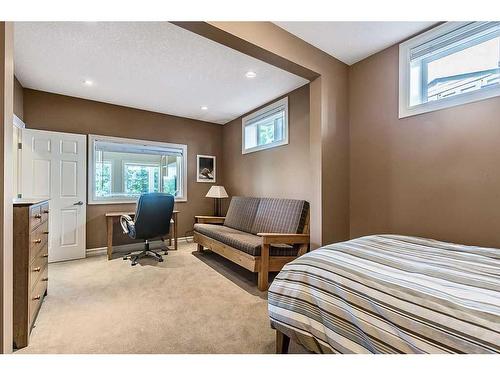 27 Discovery Drive Sw, Calgary, AB - Indoor
