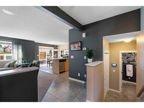 69 Bridleridge View Sw, Calgary, AB - Indoor