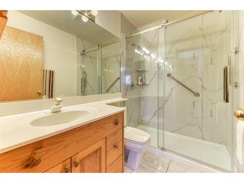 56 Huntwick Way Ne, Calgary, AB - Indoor Photo Showing Bathroom