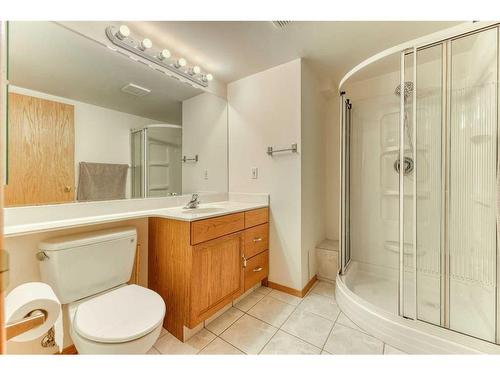 56 Huntwick Way Ne, Calgary, AB - Indoor Photo Showing Bathroom