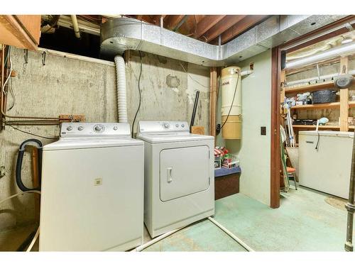 56 Huntwick Way Ne, Calgary, AB - Indoor Photo Showing Laundry Room