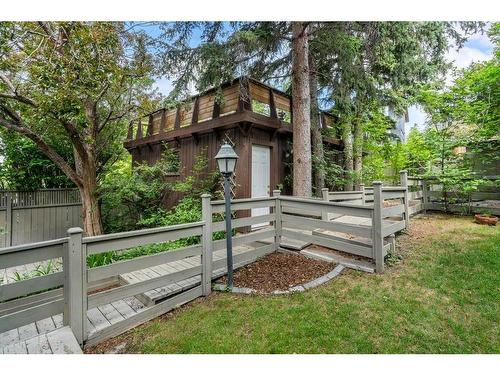 2728 Crawford Road Nw, Calgary, AB - Outdoor