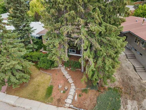 2728 Crawford Road Nw, Calgary, AB - Outdoor