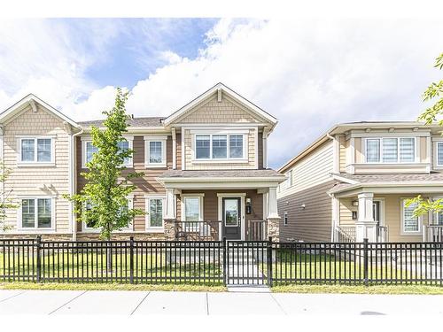 14 Yorkstone Walk Sw, Calgary, AB - Outdoor With Facade