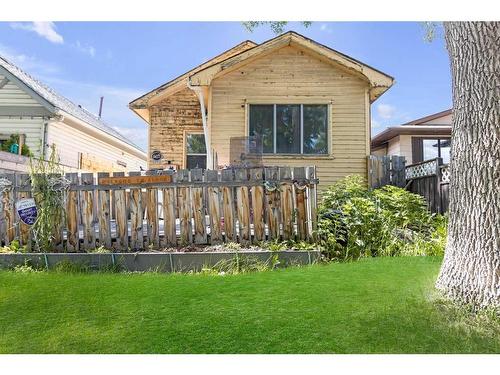 6437 19 Street Se, Calgary, AB - Outdoor