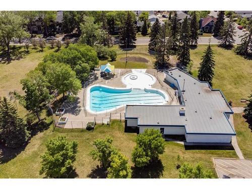 531 24Th Avenue Nw, Calgary, AB - Outdoor With In Ground Pool With View