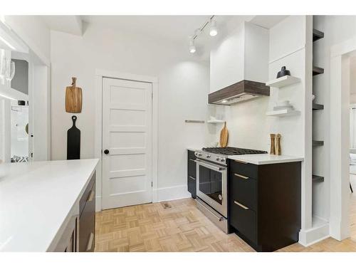 926 19 Avenue Sw, Calgary, AB - Indoor Photo Showing Kitchen