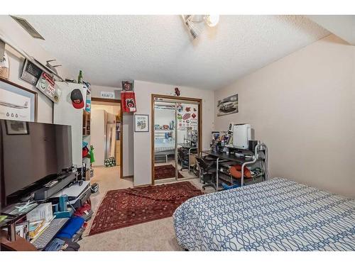 224 Edgebank Circle Nw, Calgary, AB - Indoor Photo Showing Bathroom