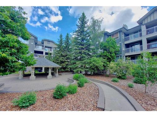 438-35 Richard Court Sw, Calgary, AB - Outdoor With Balcony