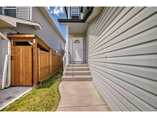 69 Saddlehorn Crescent, Calgary, AB - Outdoor With Exterior