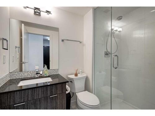 1206-930 6 Avenue Sw, Calgary, AB - Indoor Photo Showing Bathroom
