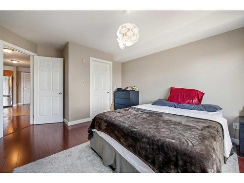 404-1724 26 Avenue Sw, Calgary, AB - Indoor Photo Showing Bedroom