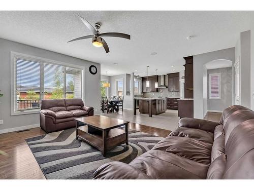 112 Auburn Bay Avenue Se, Calgary, AB - Indoor Photo Showing Living Room