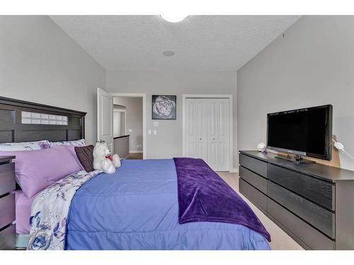 112 Auburn Bay Avenue Se, Calgary, AB - Indoor Photo Showing Bedroom