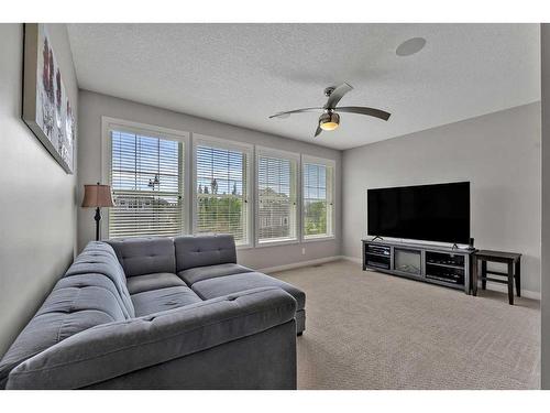 112 Auburn Bay Avenue Se, Calgary, AB - Indoor Photo Showing Living Room