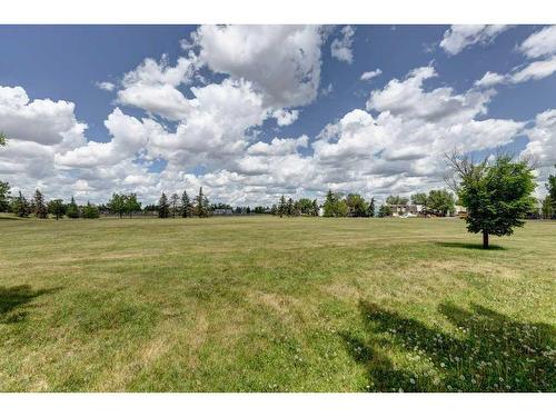 3912 30 Avenue Se, Calgary, AB - Outdoor With View