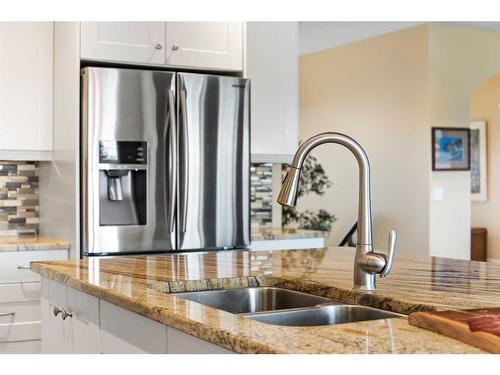 81008 404 Avenue East, Rural Foothills County, AB - Indoor Photo Showing Kitchen With Double Sink With Upgraded Kitchen