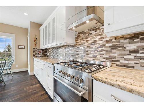 81008 404 Avenue East, Rural Foothills County, AB - Indoor Photo Showing Kitchen With Upgraded Kitchen