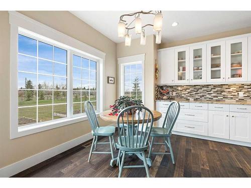 81008 404 Avenue East, Rural Foothills County, AB - Indoor Photo Showing Dining Room